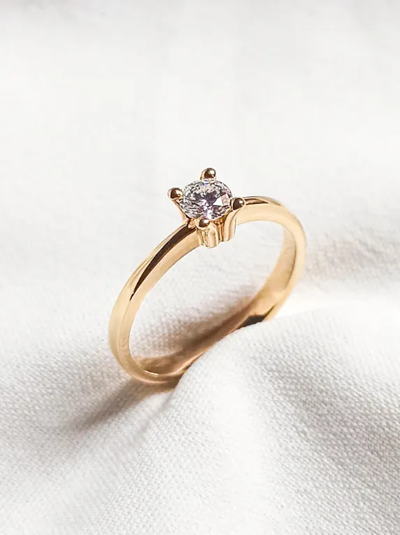 Anillo de compromiso con diamante